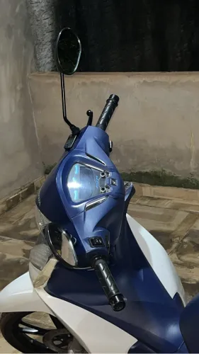Vendo moto biz, 16.000