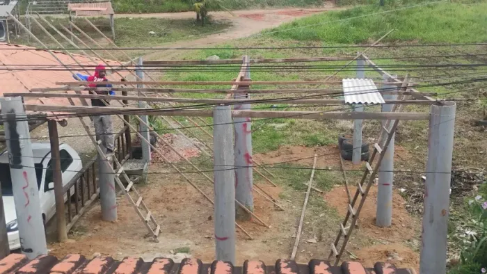 Colunas de poste de fibra 
