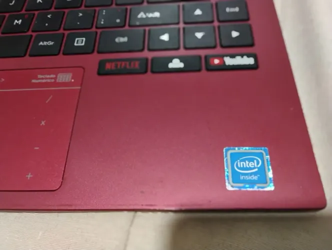 NOTEBOOK POSITIVO Motion Red