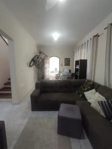 Casa Sobrado - Jardim Portugal - 5 Dormitórios - 150m².