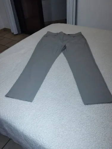 Vendo calça importada Gerry