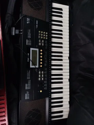 Teclado arranjador REVAS KB-330
