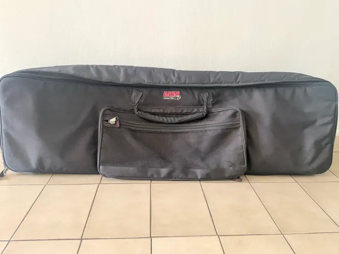 Vendo Bag para Teclado de 73 e 88 teclas