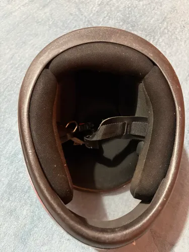 Capacete em ótimo estado de uso. TAM 68
