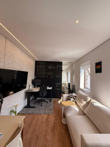 Studio Mobiliado com 1 Dormitório no Edifício Saint Gotthard.