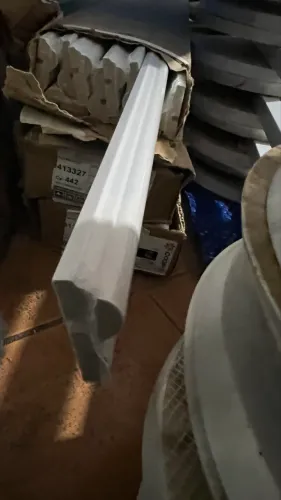 Boiserie novo Santa Luzia, na caixa. 40 reais cada, tenho 30 peças.