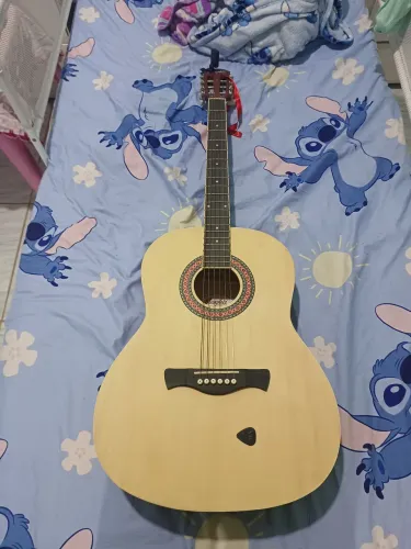 Violão novo