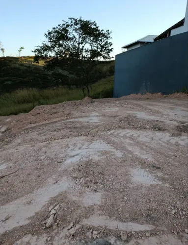 Vendo Lote 360 m² Próx Centro de Sarzedo- Proprietário