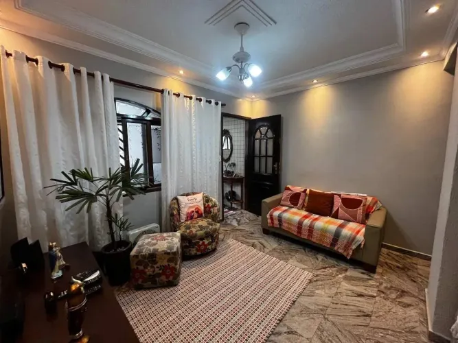Casa à venda, 3 quartos, 1 suíte, Rádio Clube - Santos/SP