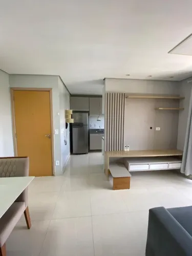 Alugo Apartamento de 2 Dormitórios, Semi Mobiliado, no Condominio Life da Vila