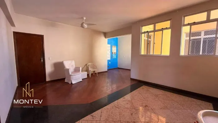 Apartamento à venda, 3 quartos, 1 suíte, 1 vaga, Vila Belo Horizonte - Divinópolis/MG