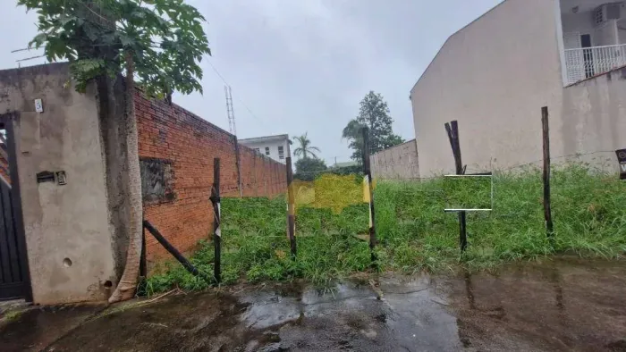 Terreno à venda, 300 m² por R$ 300.000,00 - Jardim São Paulo II - Rio Claro/SP