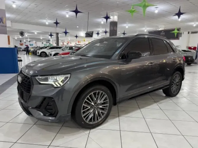 Audi Q3 Perf. Black 2.0 TFSI Tiptr. Quattro 2022
