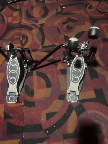 Pedal duplo