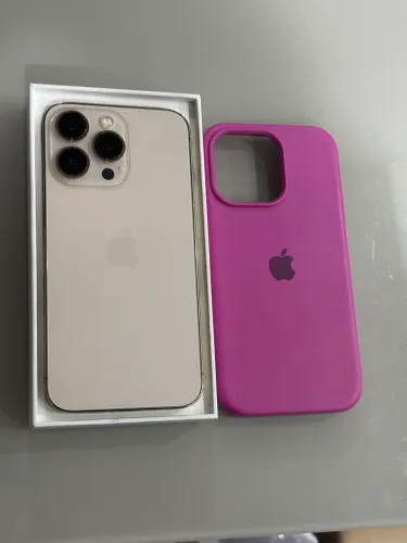 IPHONE 13 PRO - 82% DE BATERIA