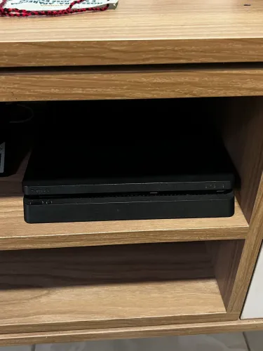 Vende-se ps4 1tb