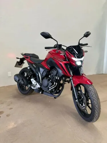 Fazer 250 completa 4 mil de entrada