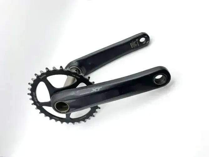 PEDIVELA SHIMANO DEORE XT M8100