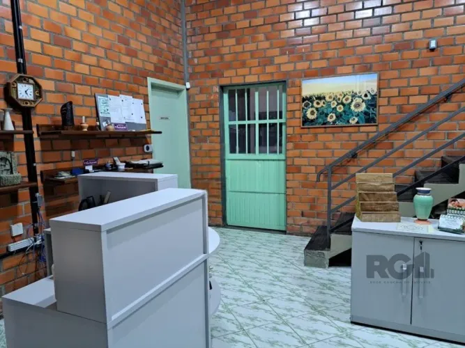 Galpão/Depósito/Armazém para Aluguel no Bairro Restinga com 800m² de Área Útil