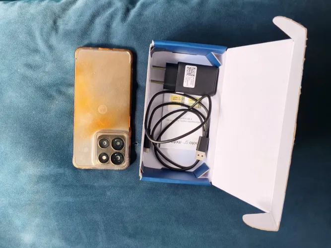 Celular Moto G 15 Com Night Vision 256G e 12 GB de memória RAM