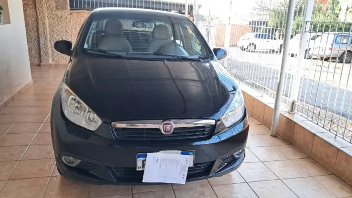 Fiat Grand Siena Essence 1.6 Flex 16V 2016