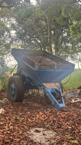 Distribuidor de Calcário da Marca Jan - Lancer 2500Kg