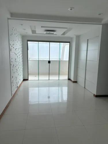 Apartamento para venda possui 82 metros quadrados com 3 quartos