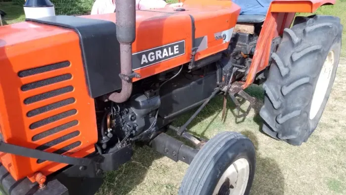 Vendo Agrale 4300 perfeito condições hidráulico e tomada de força funcionando