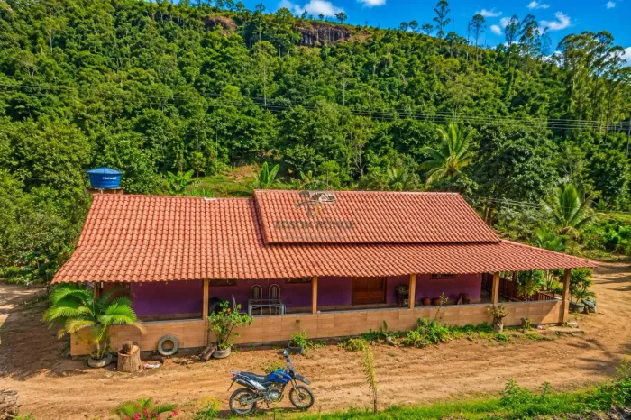 Chácara com casa e 9,6 hectares, à venda em Águia Branca - ES