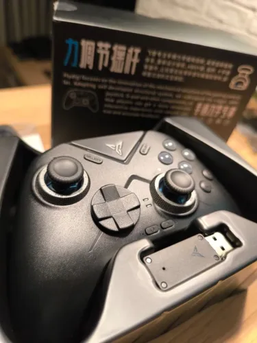 Controle Flydigi Vader 4 Pro