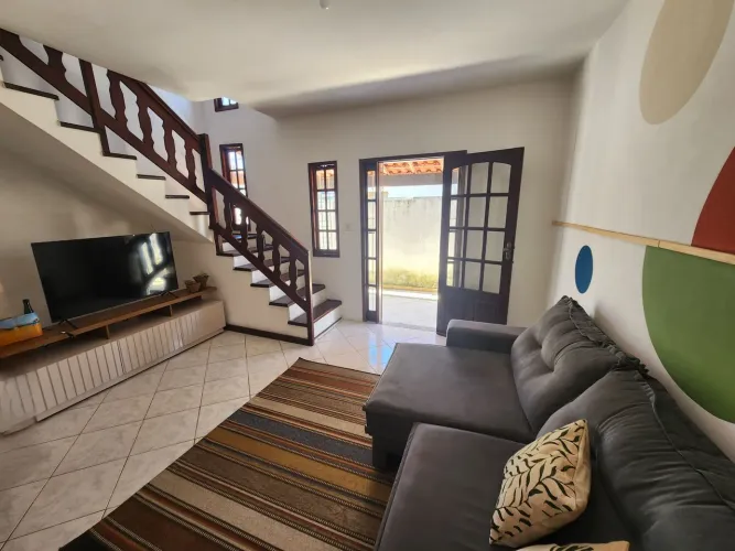 Casa duplex 3 qts com suíte