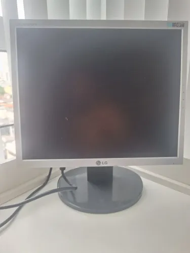 Monitor LG flatron