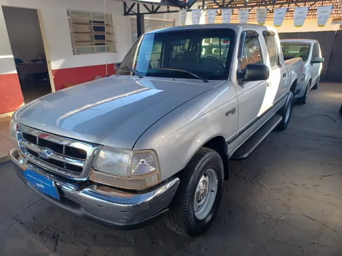 Ford Ranger XL 2.8 8V 135cv 4X4 CD TB Diesel 2002
