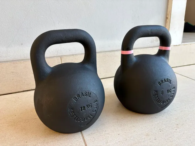 Par de 12kg e 8kg