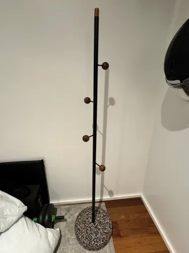 Cabideiro de piso