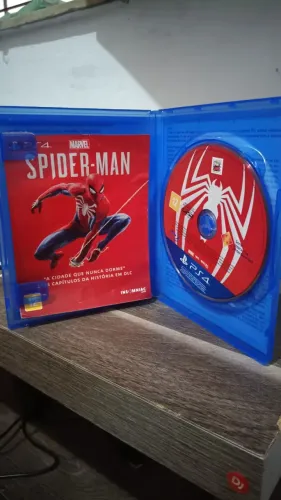 VENDO MARVEL SPIDER MAN EDIÇÃO JOGO DO ANO ACOMPANHA CAPA, telefone *