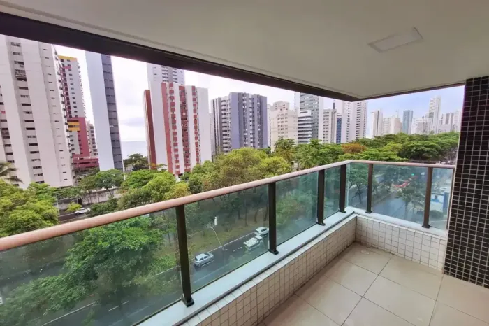 Imóvel para aluguel tem 147 metros quadrados com 5 quartos em Boa Viagem - Recife - PE