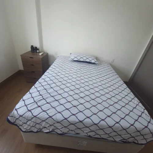 Cama box casal pouco uso