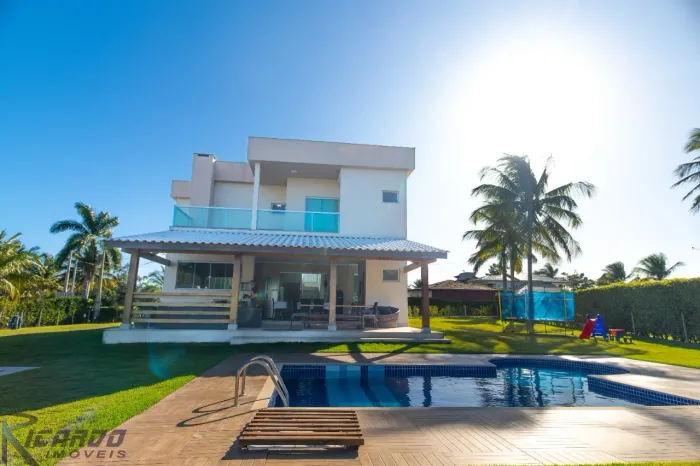 Casa 4 suítes à venda em condomínio fechado, área de lazer completa privativa e toda infra