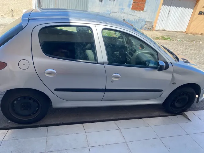 Peugeot 206 Presence 1.4/ 1.4 Flex 8V 3P 2008