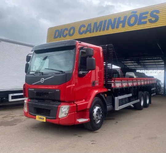 Volvo/VM330 6x2 2022