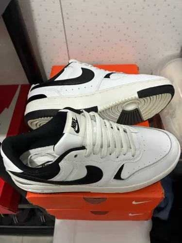 Tênis Nike Gamma Force branco