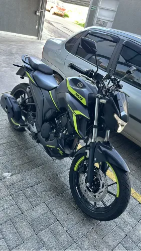 FAZER 250 ANO 2023 (aceito trocas)