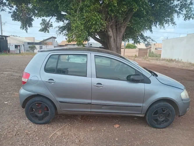 Volkswagen Fox Plus 1.0mi/ 1.0mi Total Flex 8V 4P 2006
