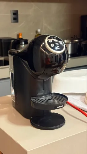 Cafeteira Expresso Arno Nescafé Dolce Gusto Genio S Plus de Cápsula 15 Bar Preto