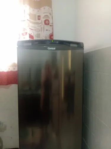 Vendo geladeira frost free 127w