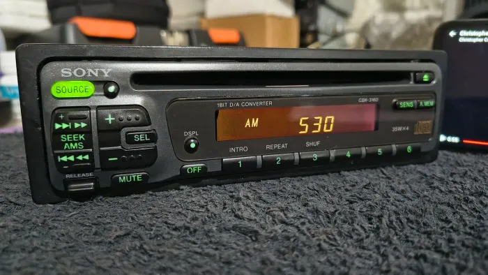Rádio Sony com Bluetooth 