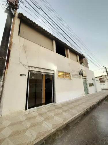 ALUGA-SE SALA COMERCIAL NO CONJUNTO ORLANDO DANTAS - SÃO CONRADO