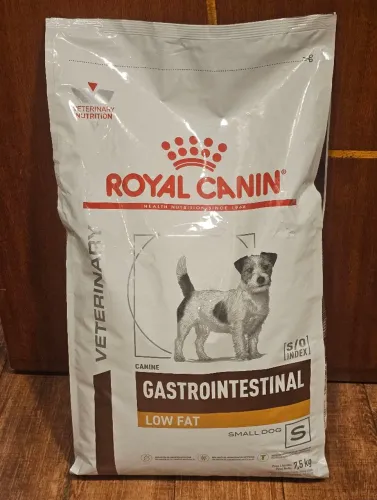Ração Royal Canin Gastrointestinal Low Fat 7,5 kg para Cães Adultos de Pequeno Porte