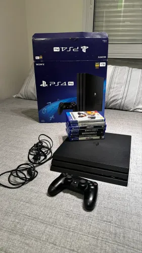 Playstation 4 Pro 1TB + Jogos